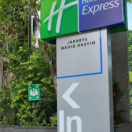 Holiday Inn Express Jakarta Wahid Hasyim By Ihg foto